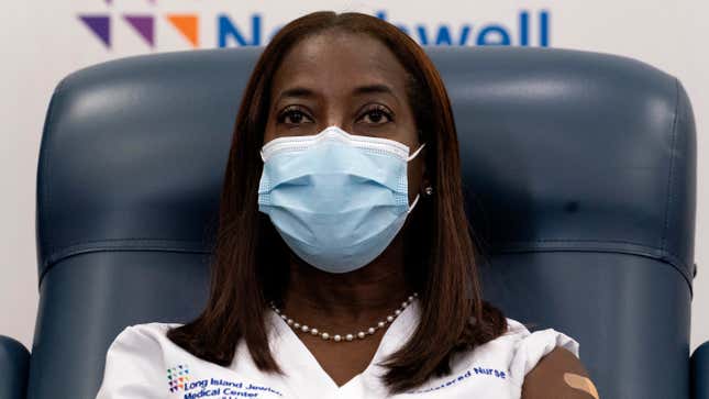 ICU Nurse Receives First Public Covid-19 Vaccine In U.S., Got a Cool Sticker Too