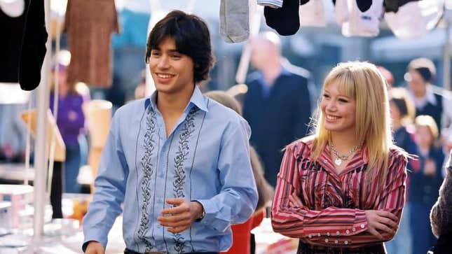 Fate of the Lizzie McGuire Reboot Still Unclear, But Paolo Will Not Be Showing Up on a Scooter Either Way