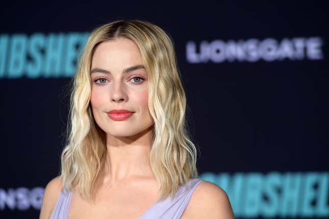 Margot Robbie Has an Alt Twitter Account, and I Don't Want to Find It