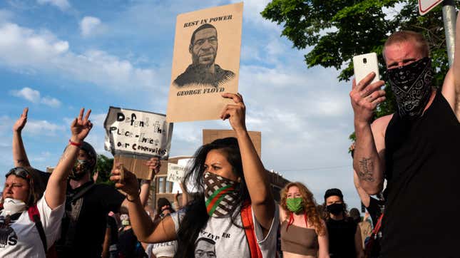 Minneapolis City Council Pledges to Dismantle Police Force