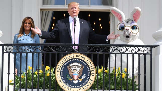 Musical 'Be Best' Eggs, Sarah Huckabee Sanders, a Cop Tennis Ball, and Other Scenes From the White House Easter Egg Roll