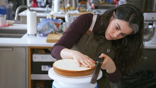 Bon Appétit's Claire Saffitz Will Teach You How to Bake a Cake