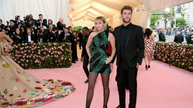 A Cryptic Instagram Caption Does Not Mean Miley Cyrus Is Pregnant, OK?