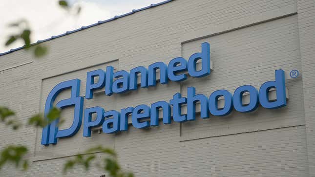 Missouri's Last Abortion Clinic Granted Temporary Court Reprieve