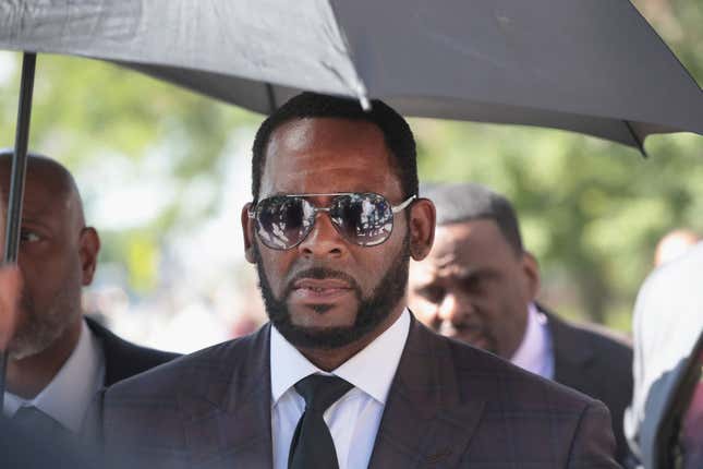 Anonymous Rich People Might Be Fundraising to Hire Michael Jackson's Lawyer for R. Kelly