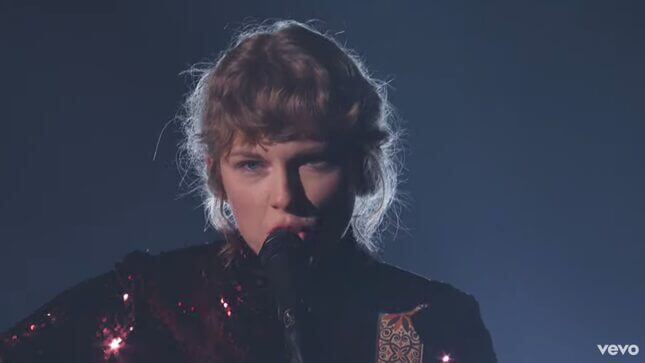 Taylor Swift Resurrects Herself For an Angsty Return to the Academy of Country Music Stage