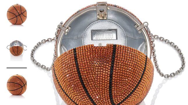 What Is Khloé Kardashian Putting in This Tiny Ball Bag