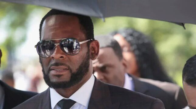 Surviving R. Kelly's Majority-Black Editing Team Resigned After White Producers Ignored Their Notes