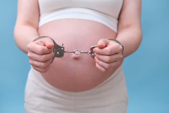 Tennessee Becomes Latest State to Ban ‘Barbaric’ Shackling of Pregnant Incarcerated People