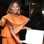 Chrissy Teigen Sort of But Not Really 'Apologized' to Courtney Stodden