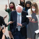Bernie Sanders's Rider Invokes a Vermont Senior Citizen's Dream: Freezing Hotel Rooms, Green Tea, Nuts
