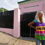 Famous Mississippi 'Pink House' Abortion Clinic Is Painted White, Will Become Luxury Consignment Store