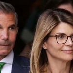 Aunt Becky's Defense in the College Admissions Scandal Is Literally That She 'Didn't Know'