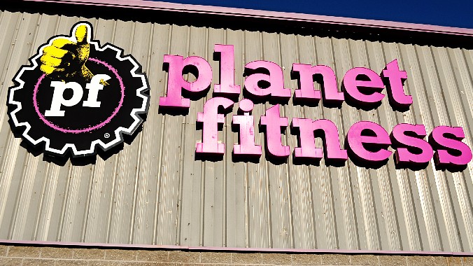 Woman Banned From Planet Fitness for Body Shaming Woman With BBL…Then Keeps Body Shaming Woman With BBL