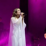 Maggie Rogers Hit Back at Some Tool Who Yelled at Her to Take Her Top Off During a Show