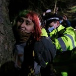 Aggro Cops Pinning Down Mourners at Sarah Everard Vigil Were Fine, Actually, According to Investigators