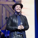 I Am a Bad Person Who Can't Stop Laughing at This Clip of Gavin DeGraw Falling on Ice