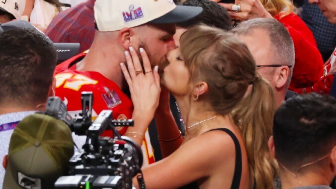 Fans Think Taylor Swift Got ‘the Ick’ From Travis Kelce During His Little Super Bowl Speech