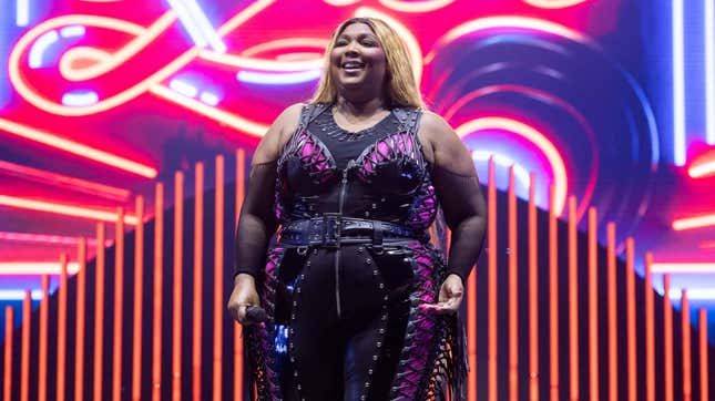 Lizzo Planning to Sue Her Former Backup Dancers