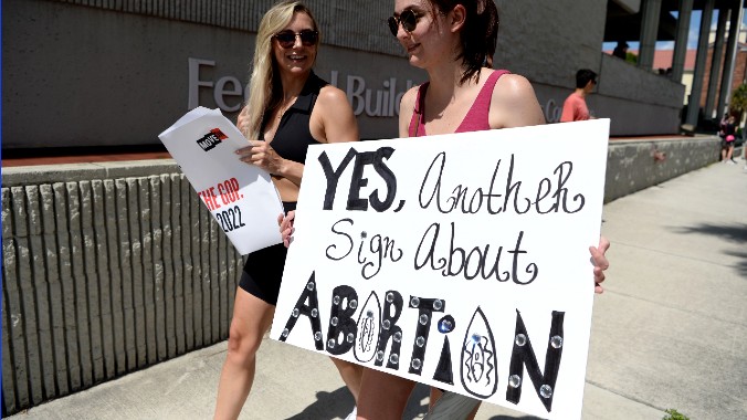 Florida Supreme Court Obliterates Abortion Access in the South—But There’s 1 Small Silver Lining