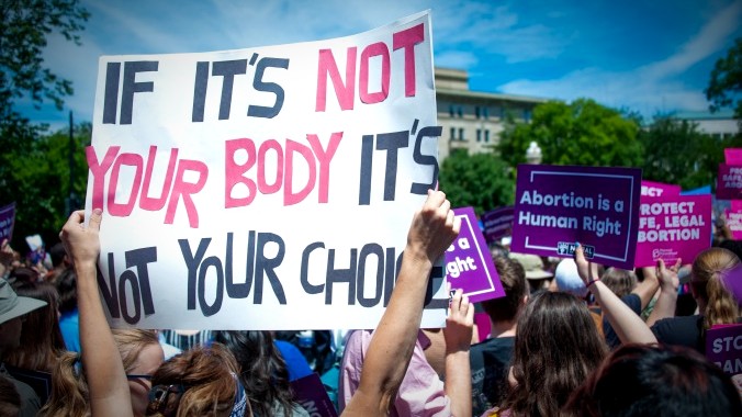 Tennessee Is the Latest State to Try and Criminalize People for Helping Minors Get Abortion Care