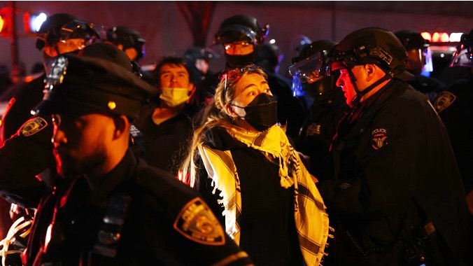 56 Years After ‘Bloody, Brutal’ Cop Raid at Columbia University, Cops Raid Students’ Pro-Palestine Encampment