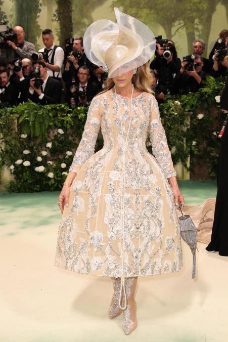 Sarah Jessica Parker in Richard Quinn