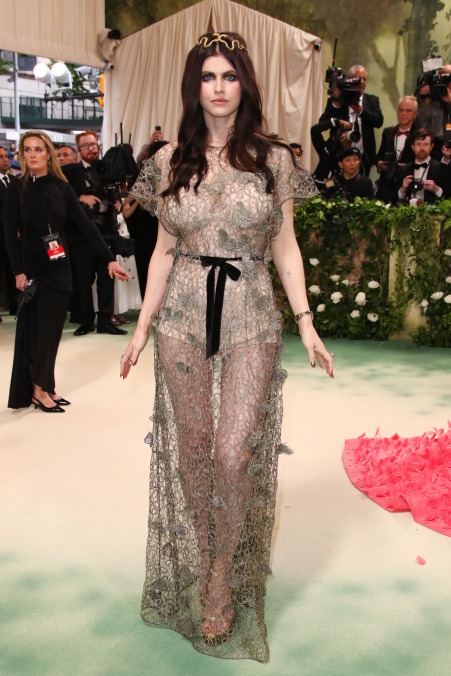 Alexandra Daddario in Dior Haute Couture