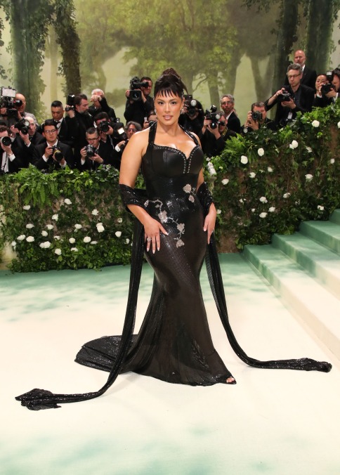 Ashley Graham in Ludovic de Saint Sernin