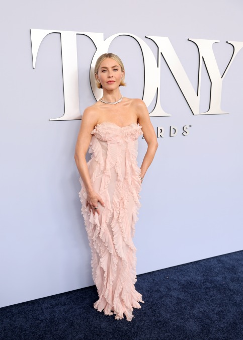 Julianne Hough 