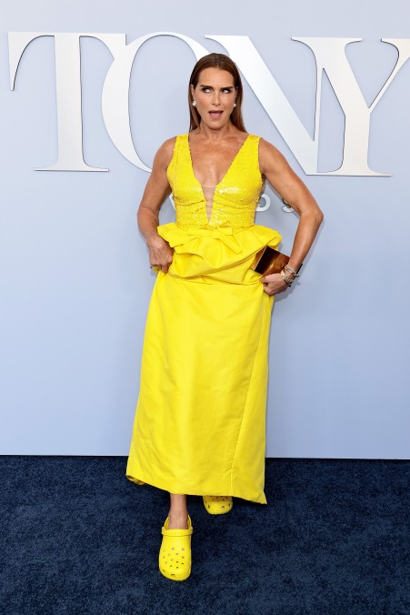 Brooke Shields in Crocs! 