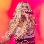 Kesha Revealed How to Get Rid of a 'Starfucker'