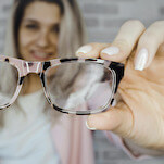 A Complete Guide to Choosing the Right Prescription Glasses for Your Needs