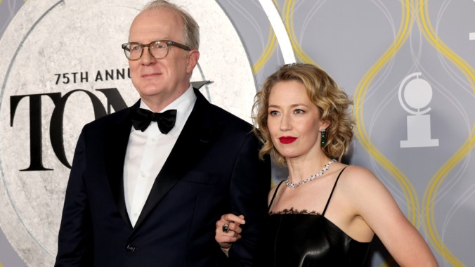 Carrie Coon Tells Us to ‘Settle Down’ Amid Open Marriage Rumors