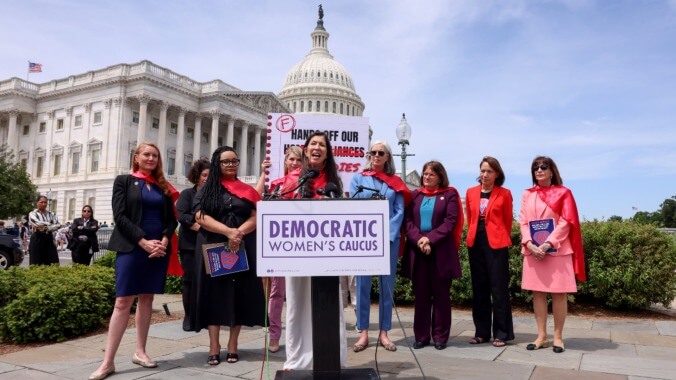 Democracy Saved? Democratic Congresswomen Will Wear Pink to Trump’s Joint Address