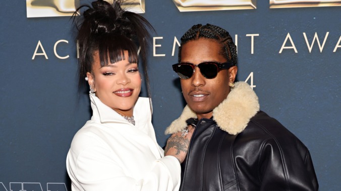 Rihanna Uses Met Gala Monday to Reveal 3rd Pregnancy
