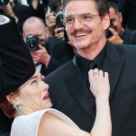 Bumblebee Tries to Meet Emma Stone on Cannes Red Carpet 