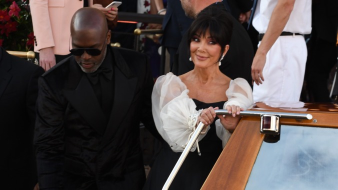 It Appears That Kris Jenner Won’t Share a Water Taxi