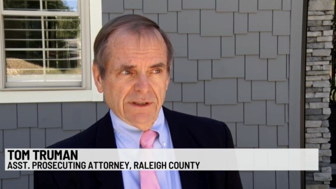 Prosecutor Suggests Miscarrying Women Call the Cops to Protect Themselves From Criminal Charges