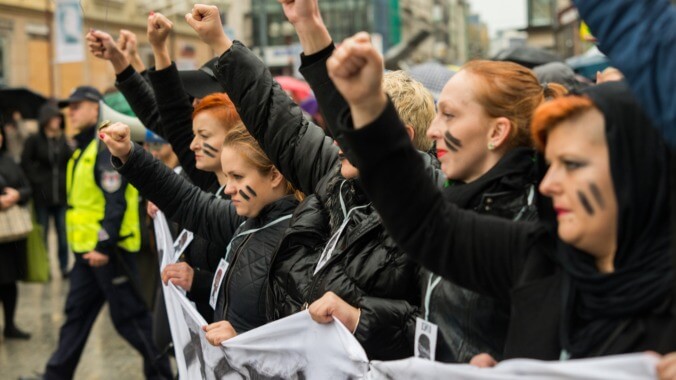 In Poland, 3 Doctors Were Sentenced to Prison for Delaying Abortion Care