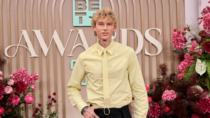 Congrats to Machine Gun Kelly Outing Himself as a Deadbeat Dad