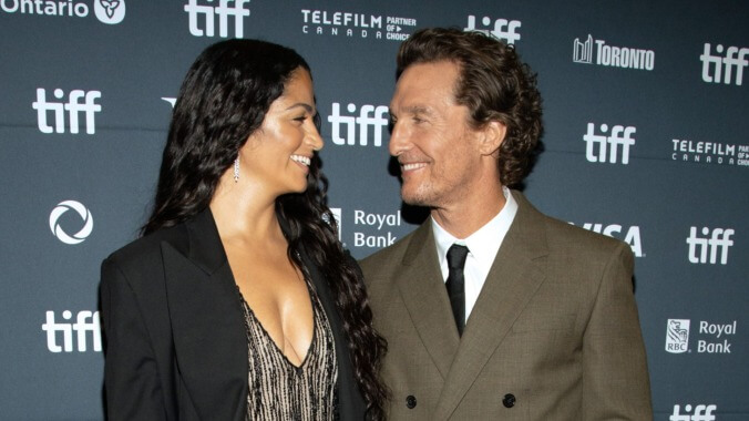 Matthew McConaughey Is a Queen-Sized Bed King