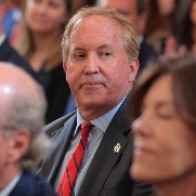 8 More People Arrested in Texas' Anti-Abortion Witch Hunt