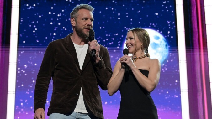 Kristen Bell Turns Off the Comments