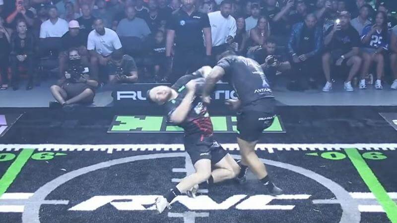 The Stupidest Sport of All Time Has Been Found: Professional Concussion Receiving