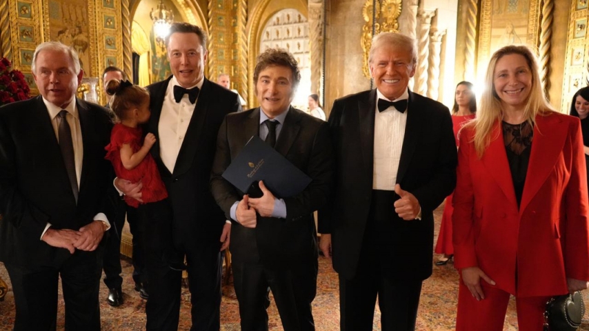 Elon Innovates New and Exciting Way to Crash the Economy in His Rolling Coup