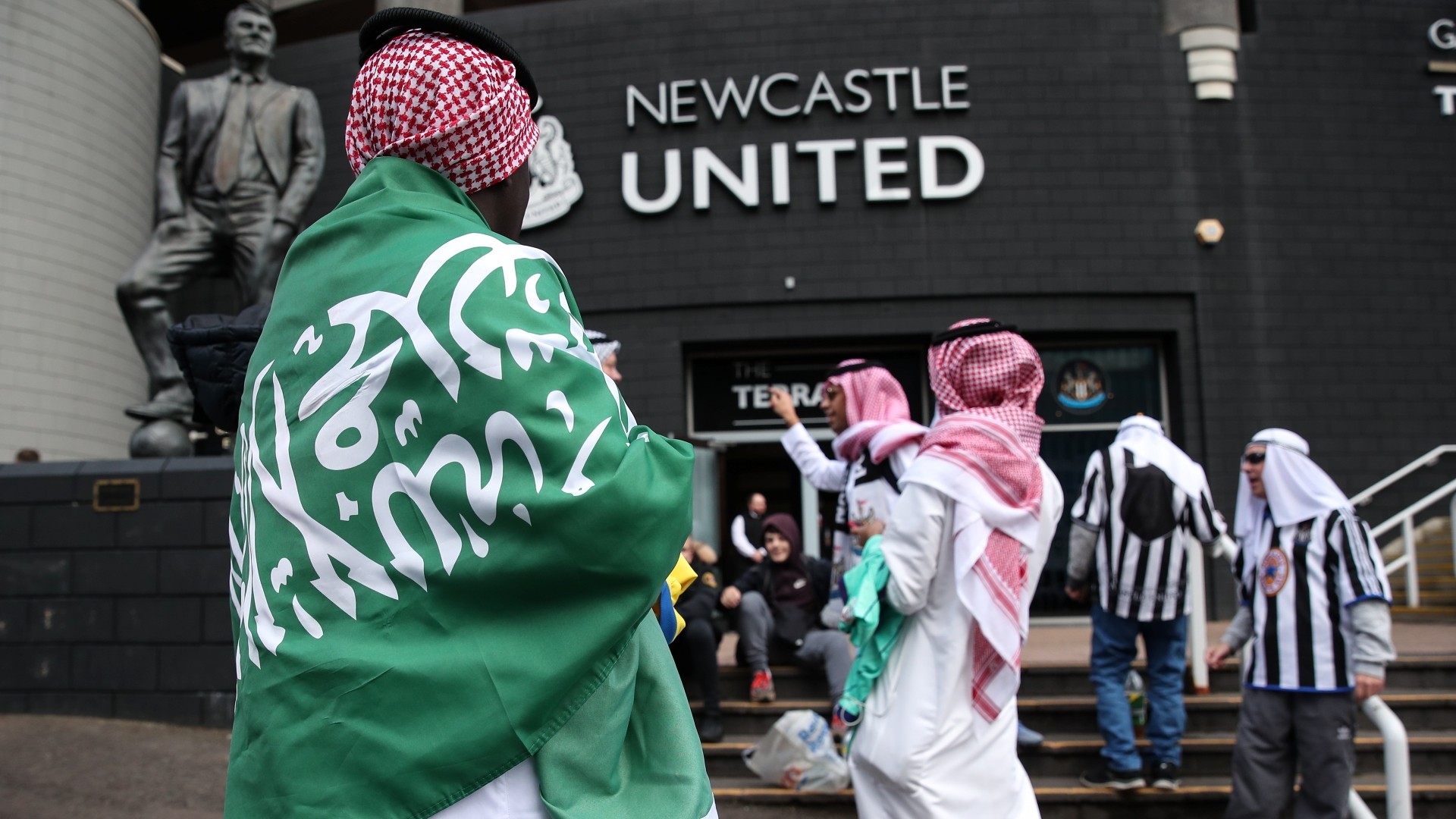 Saudi Arabia Wins its First Major English Soccer Trophy
