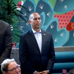 What Is Going on With Hakeem Jeffries and Democrats’ Delayed Trips to El Salvador?