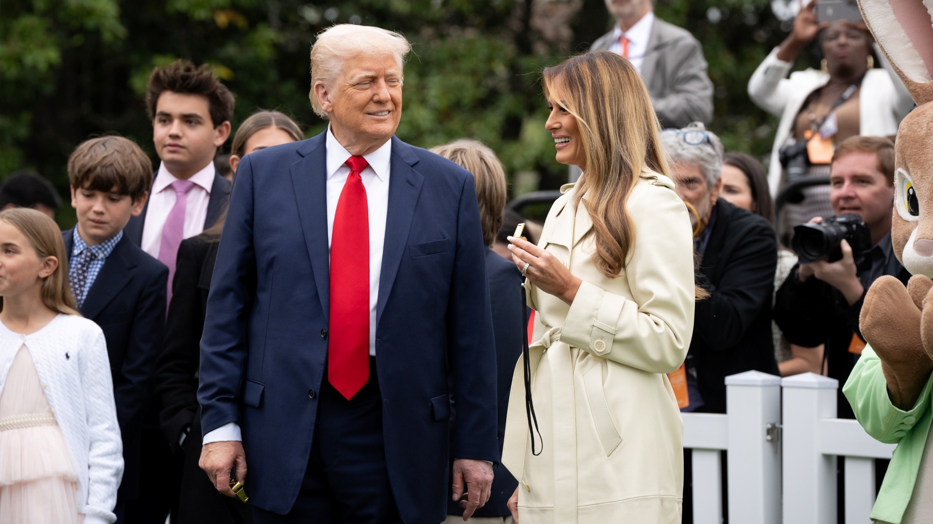 Trump’s Polls Are Plummeting as the Popularists Prove They Know Less than Nothing About Politics