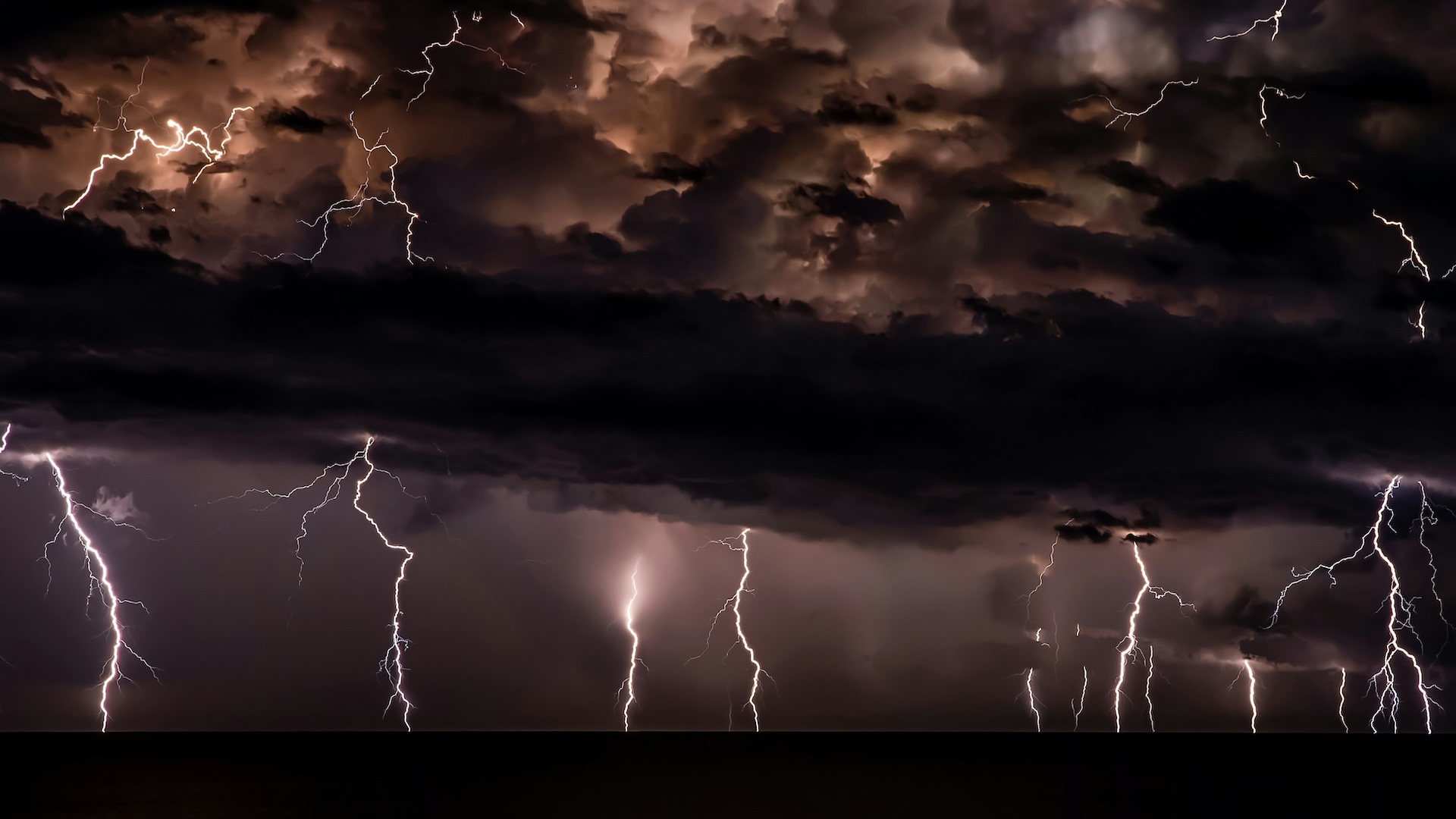 Guess How Far a Record-Setting Lightning Bolt Traveled